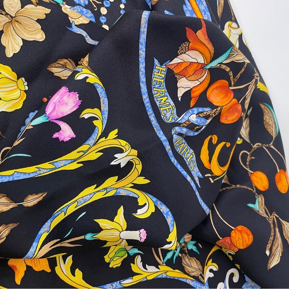 10696 HERMES PIERRES D'ORIENT ET D'OCCIDENT SILK SCARF BY ZOÉ PAUWELS Yellow - Picture 4 of 5